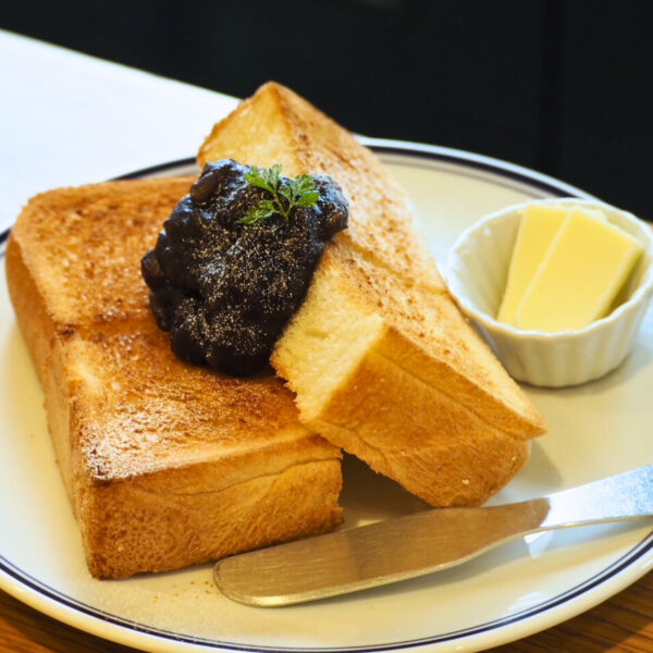 小豆トースト<br>Sweet bean paste Toast